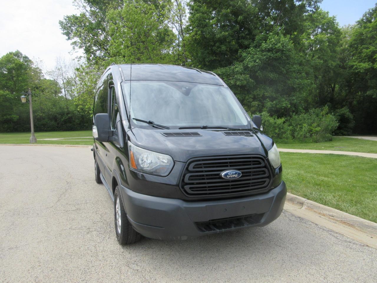 Ford Transit Cargo Van T-250 148" Med Rf 9000 GVWR Sliding RH Dr 2015
