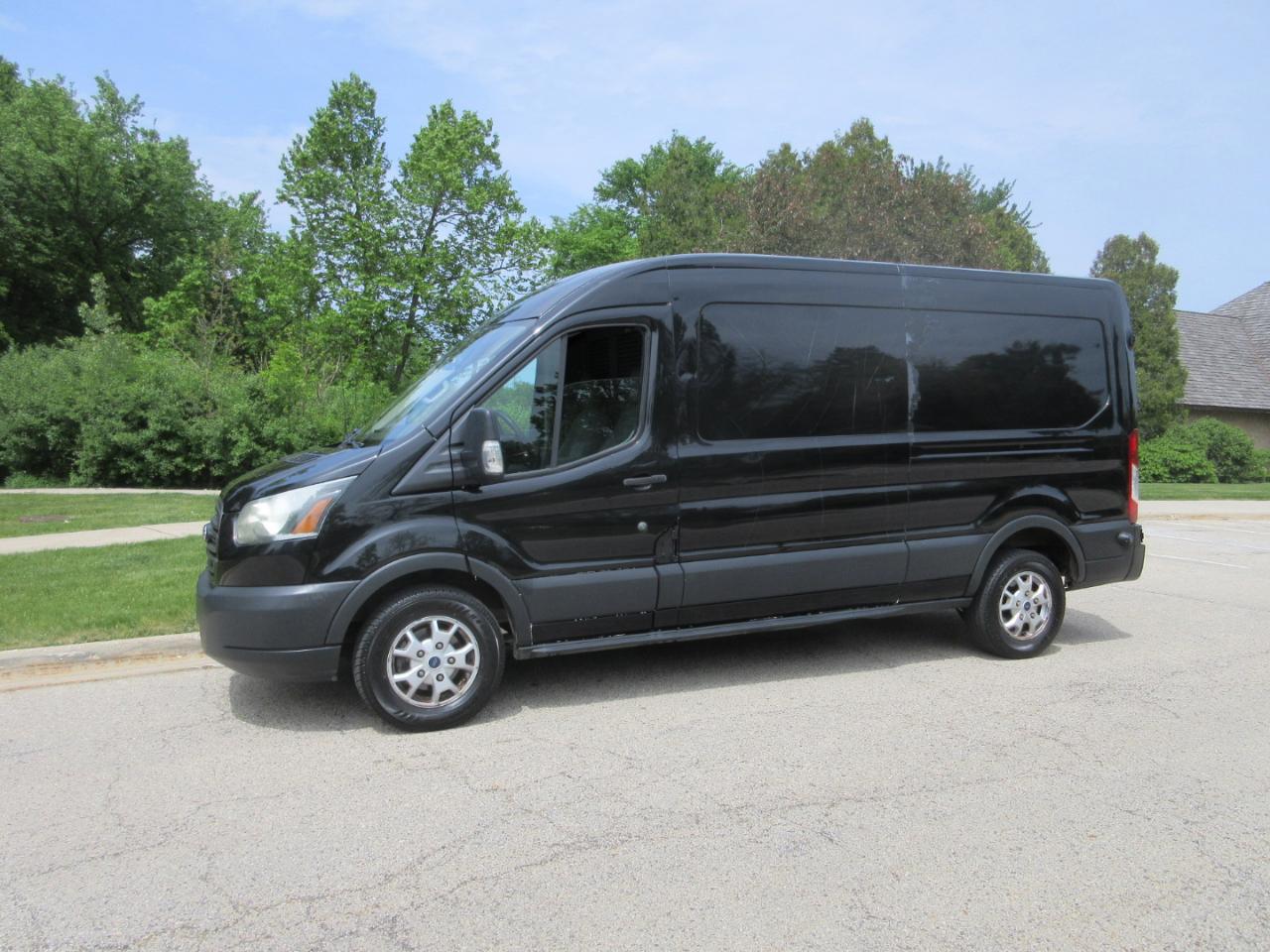 Ford Transit Cargo Van T-250 148" Med Rf 9000 GVWR Sliding RH Dr 2015