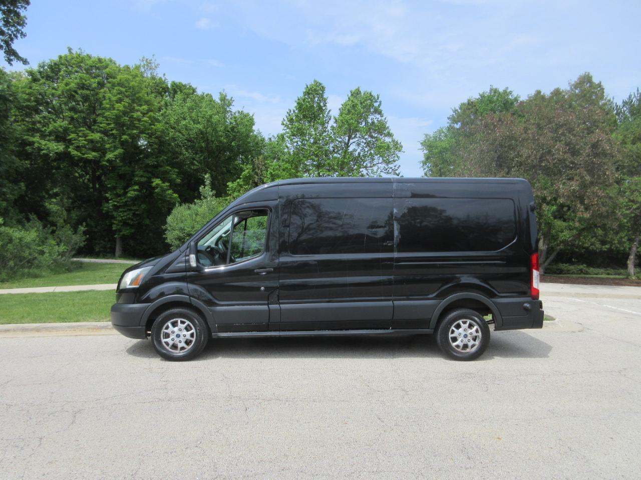 Ford Transit Cargo Van T-250 148" Med Rf 9000 GVWR Sliding RH Dr 2015