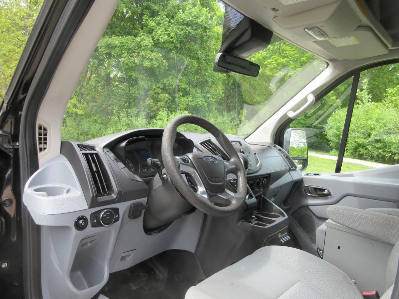Ford Transit Cargo Van T-250 148" Med Rf 9000 GVWR Sliding RH Dr 2015