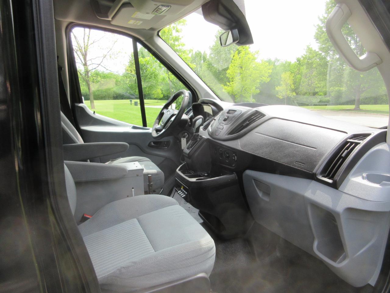 Ford Transit Cargo Van T-250 148" Med Rf 9000 GVWR Sliding RH Dr 2015