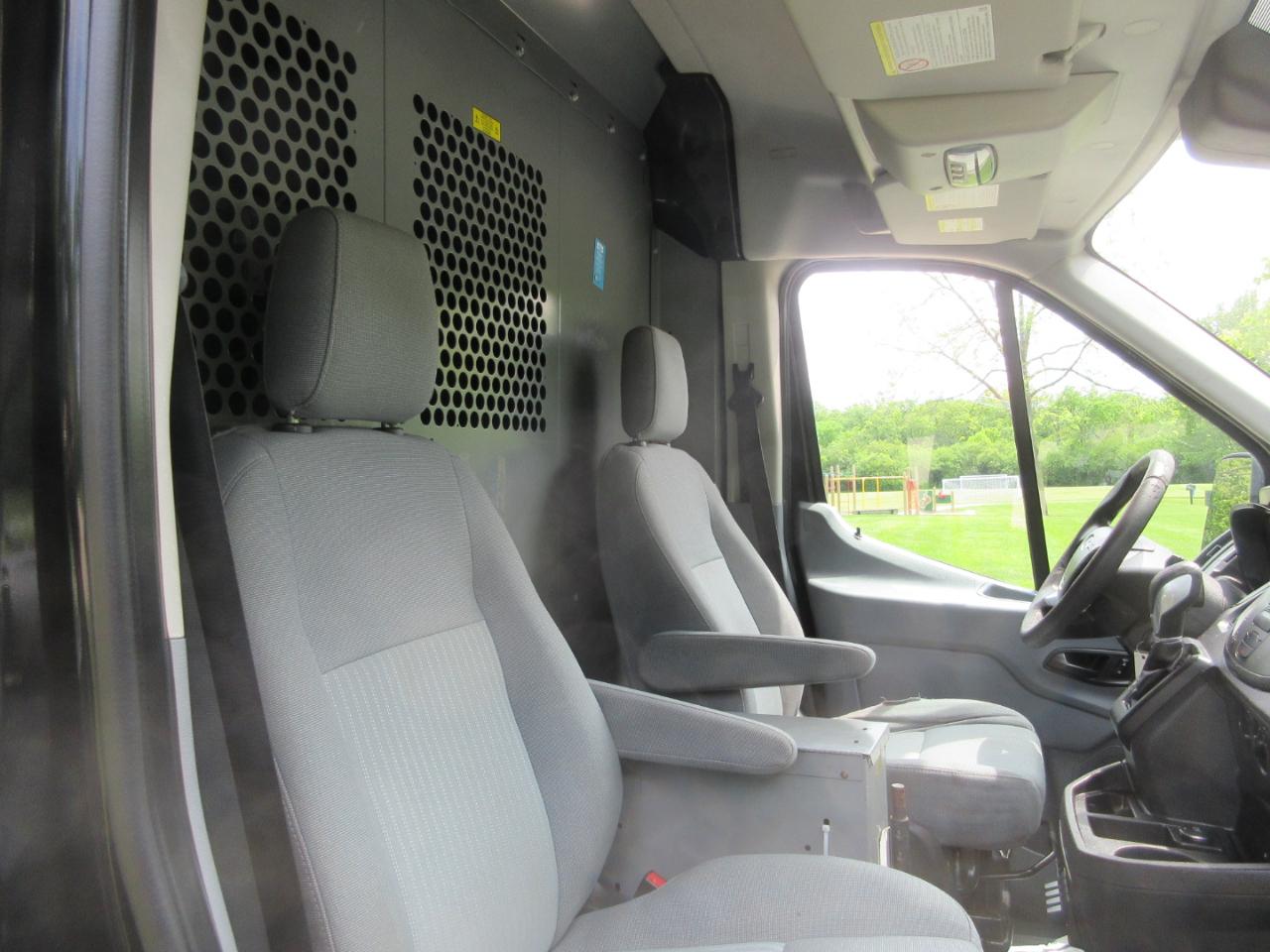Ford Transit Cargo Van T-250 148" Med Rf 9000 GVWR Sliding RH Dr 2015