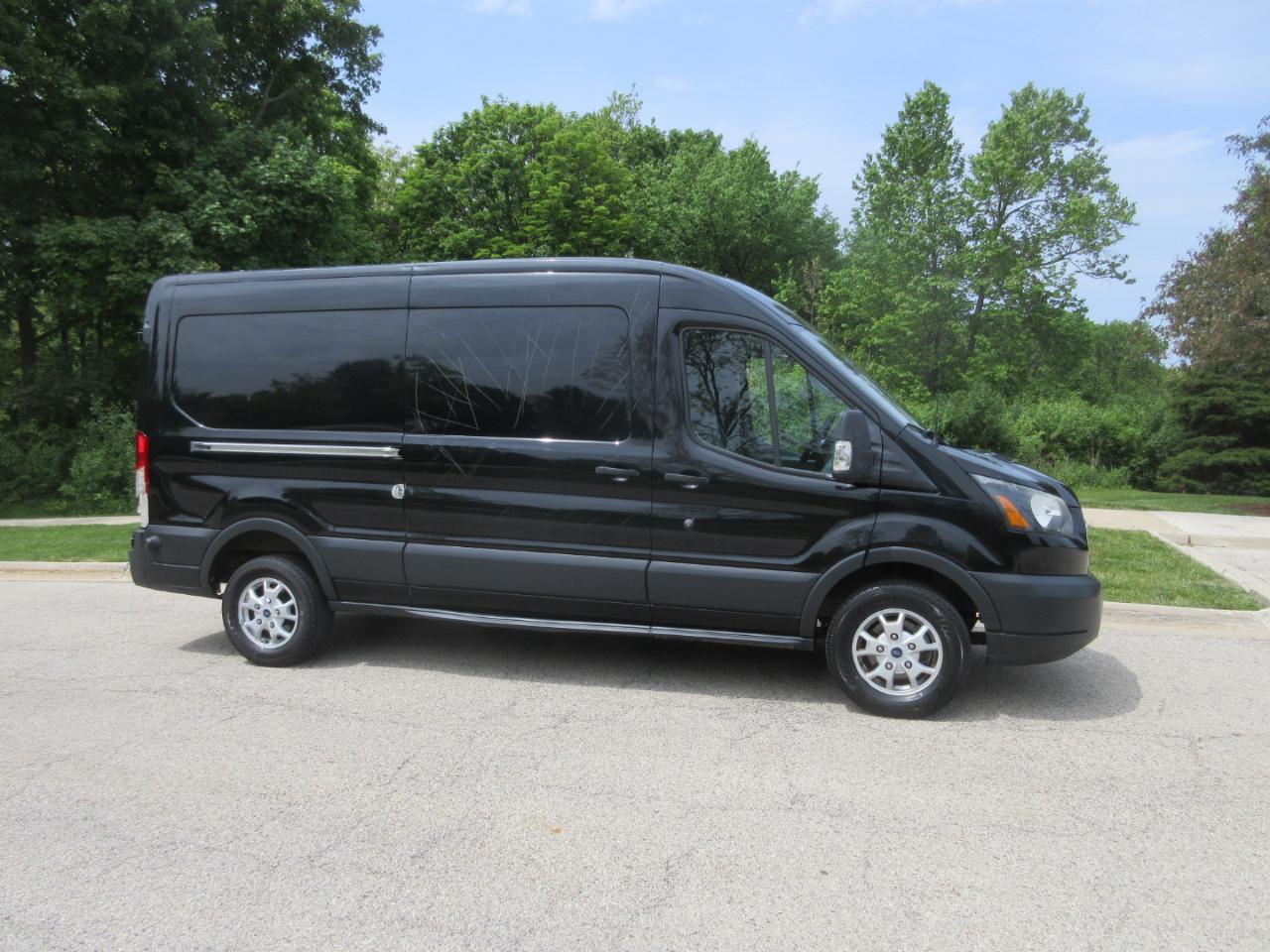 Ford Transit Cargo Van T-250 148" Med Rf 9000 GVWR Sliding RH Dr 2015