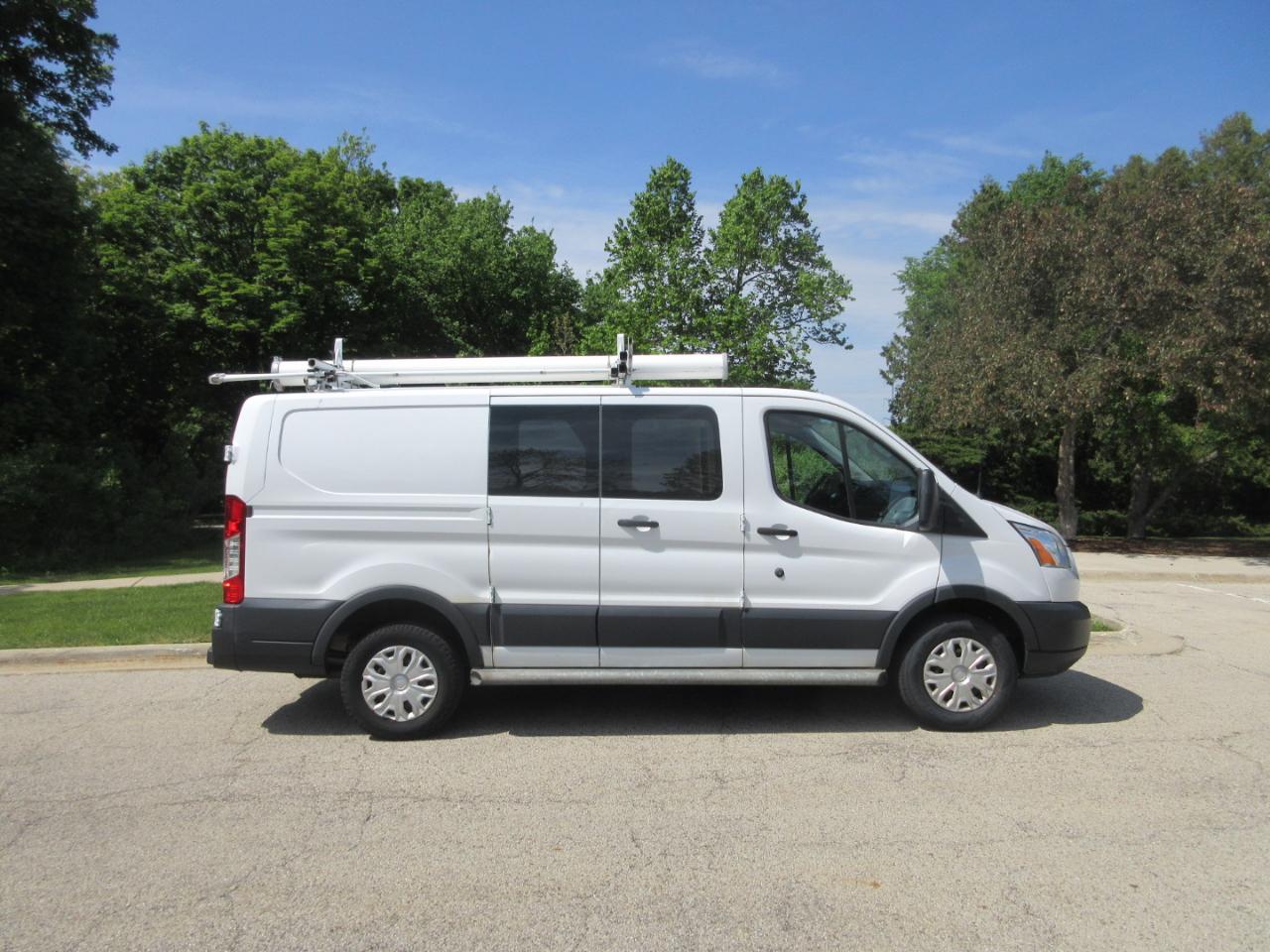 Ford Transit Cargo Van T-250 130" Low Rf 9000 GVWR Swing-Out RH Dr 2015