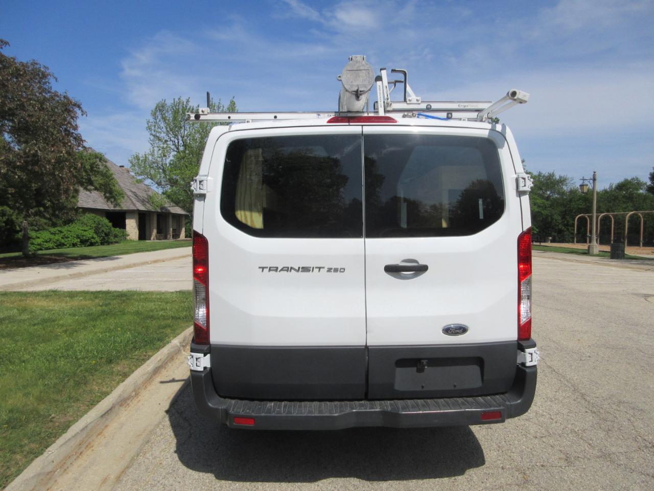 Ford Transit Cargo Van T-250 130" Low Rf 9000 GVWR Swing-Out RH Dr 2015
