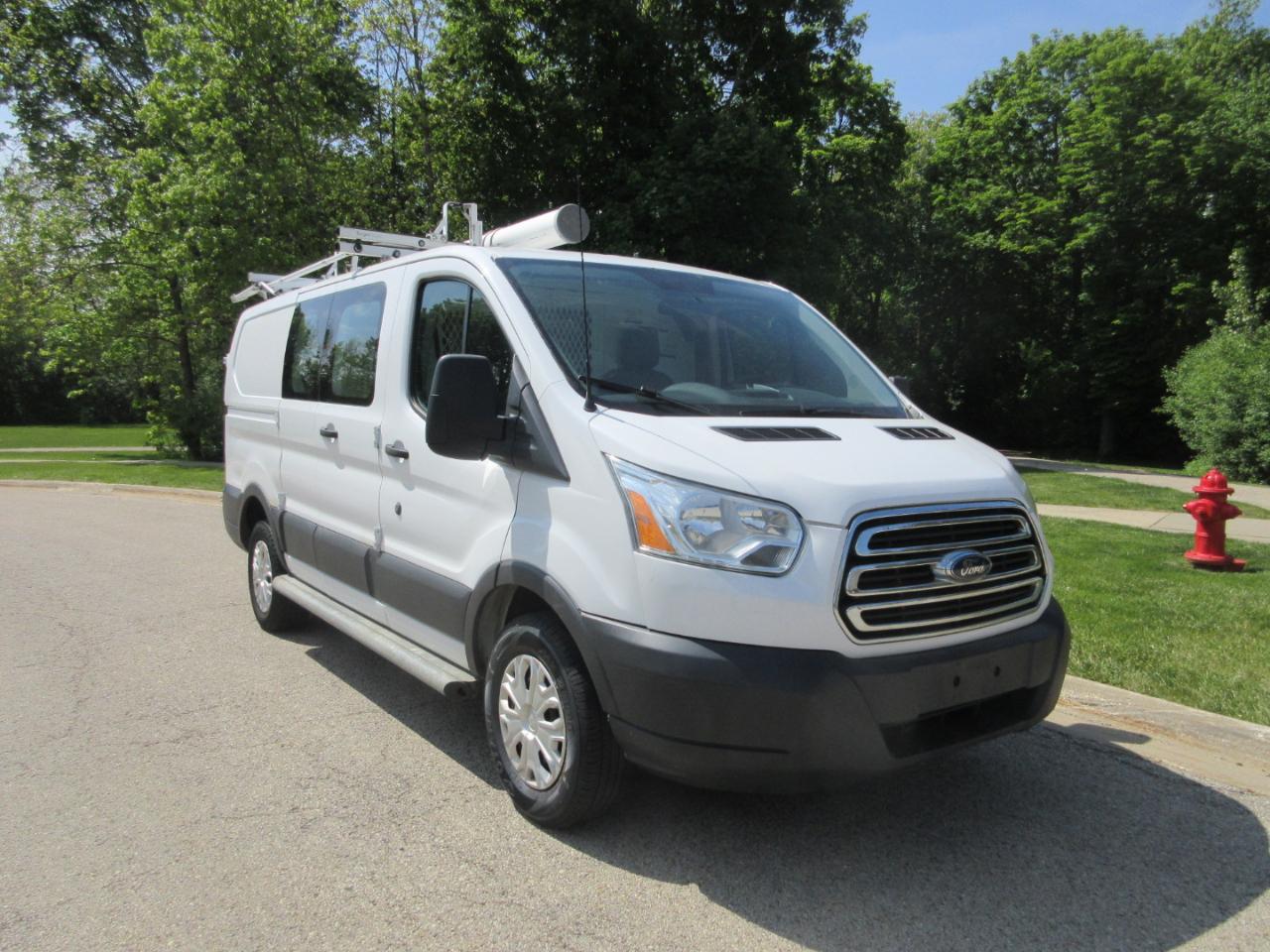 Ford Transit Cargo Van T-250 130" Low Rf 9000 GVWR Swing-Out RH Dr 2015