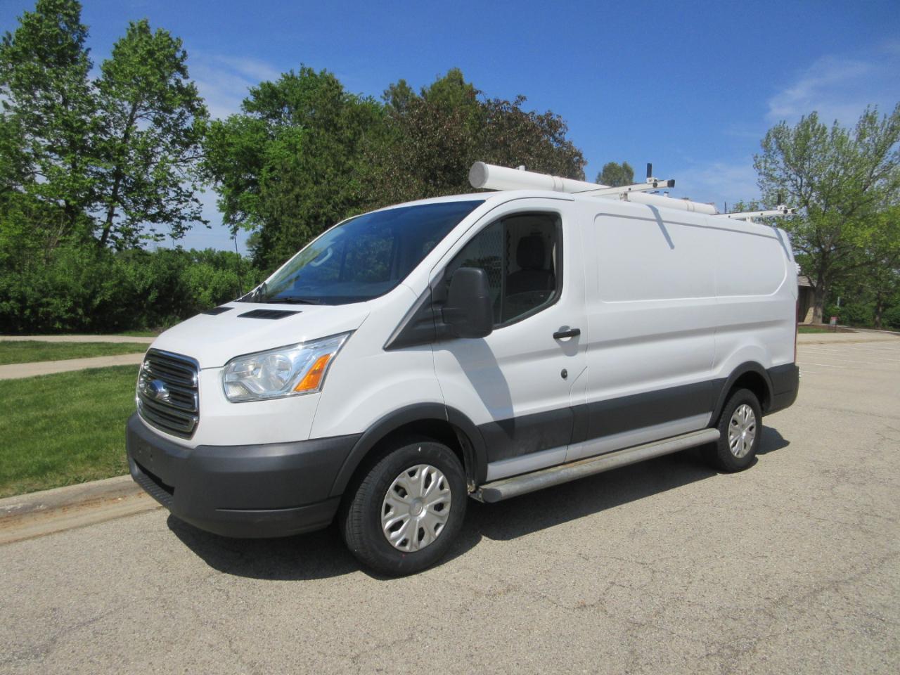 Ford Transit Cargo Van T-250 130" Low Rf 9000 GVWR Swing-Out RH Dr 2015