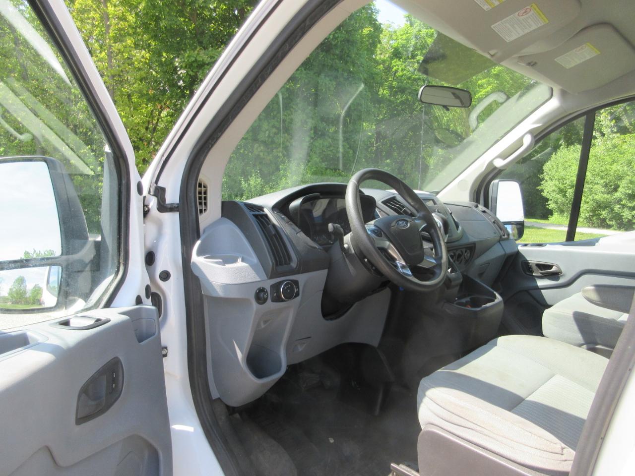 Ford Transit Cargo Van T-250 130" Low Rf 9000 GVWR Swing-Out RH Dr 2015