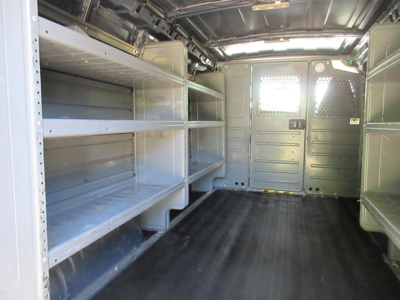 Chevrolet Express Cargo Van RWD 2500 135" 2020