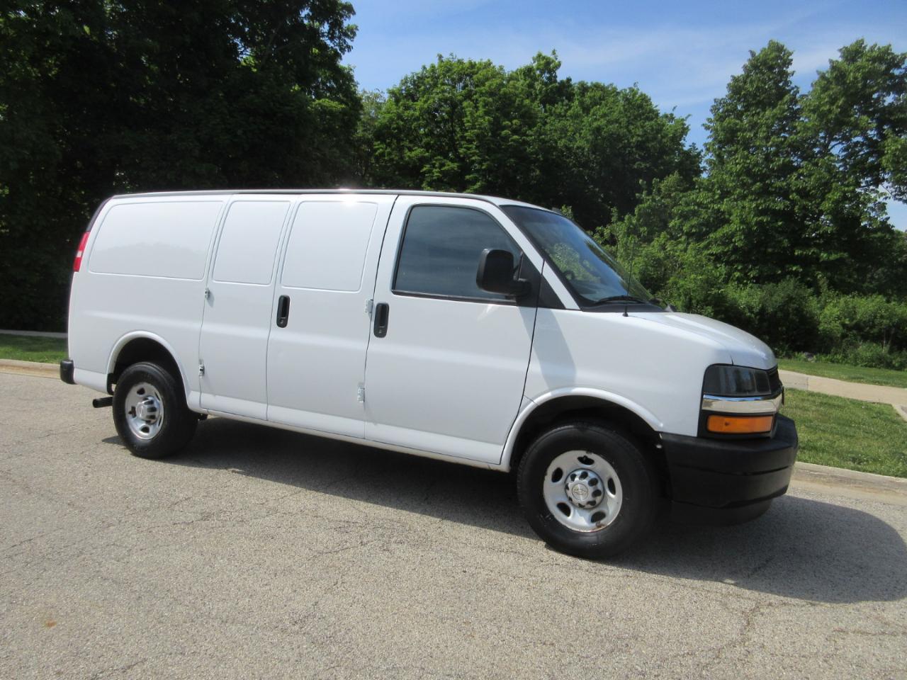 Chevrolet Express Cargo Van RWD 2500 135" 2019