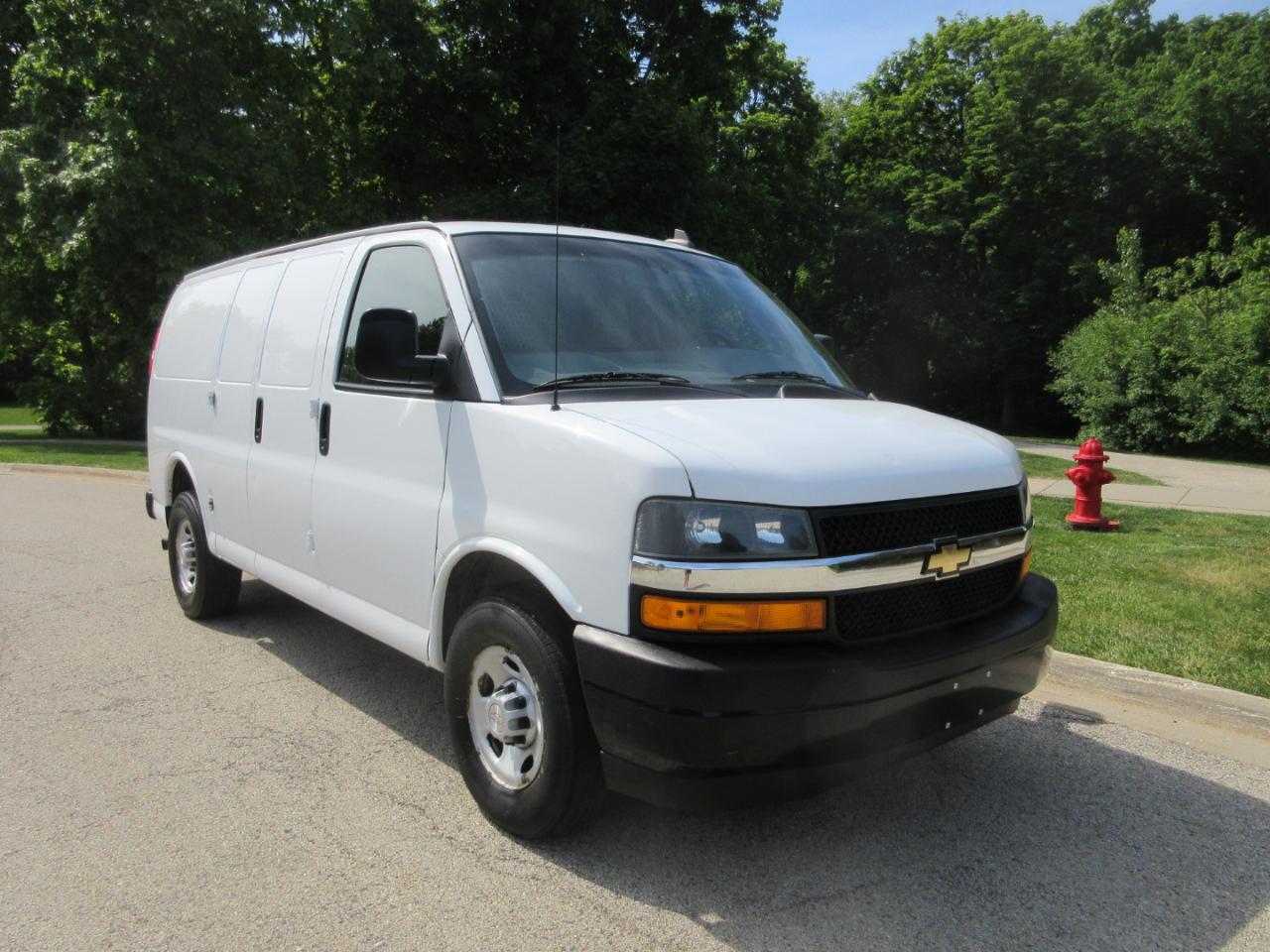 Chevrolet Express Cargo Van RWD 2500 135" 2019
