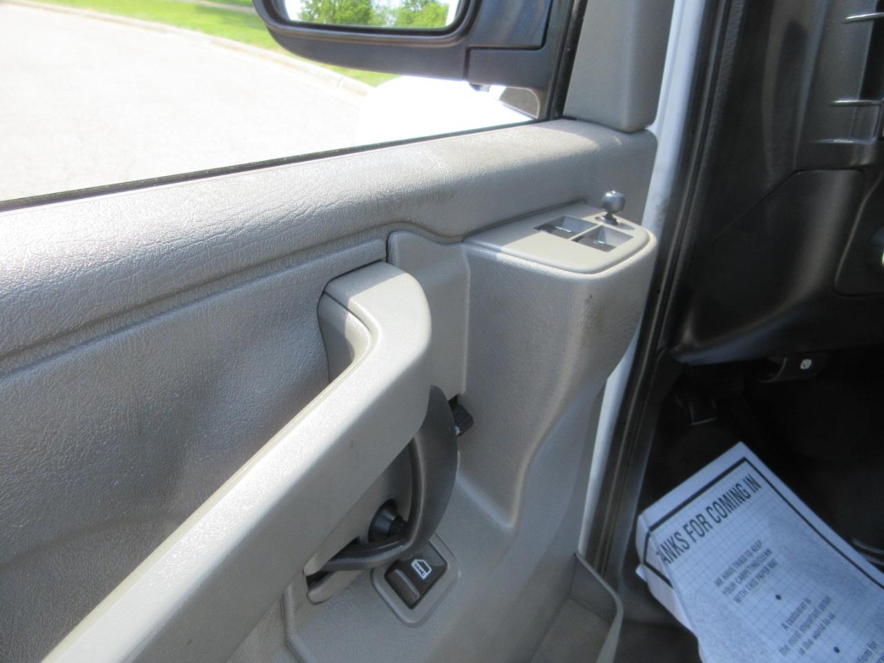 Chevrolet Express Cargo Van RWD 2500 135" 2019