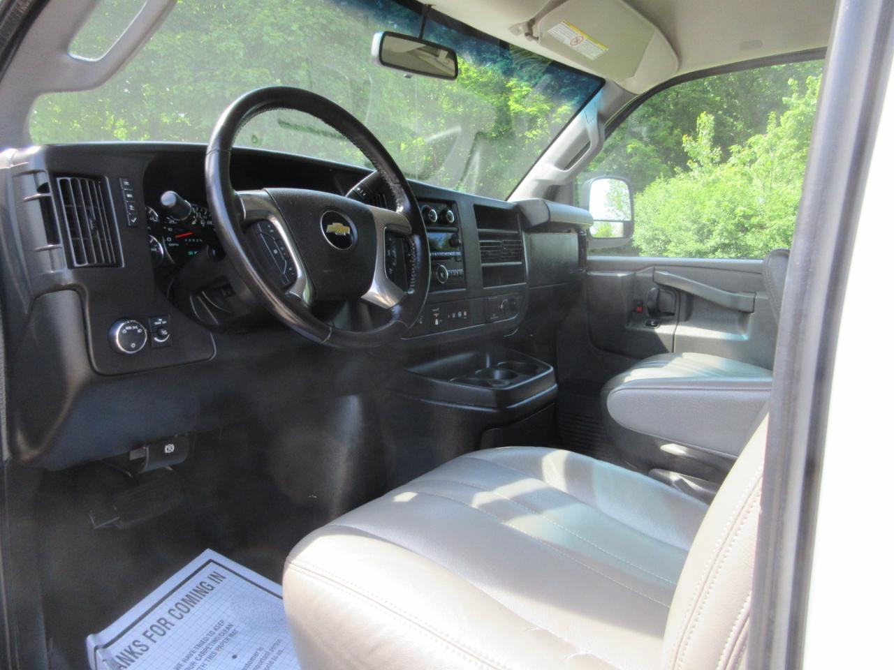 Chevrolet Express Cargo Van RWD 2500 135" 2019