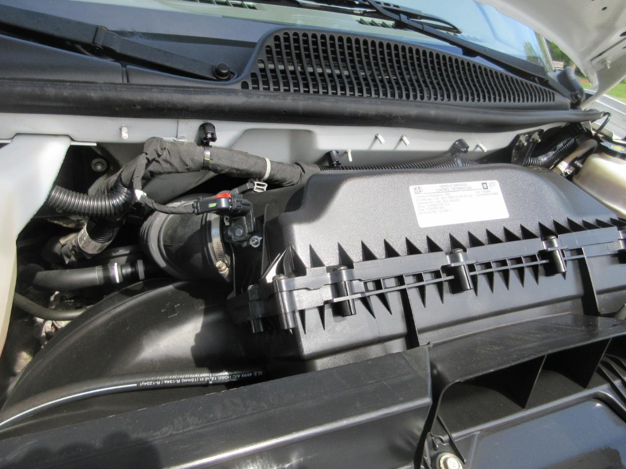 Chevrolet Express Cargo Van RWD 2500 135" 2019