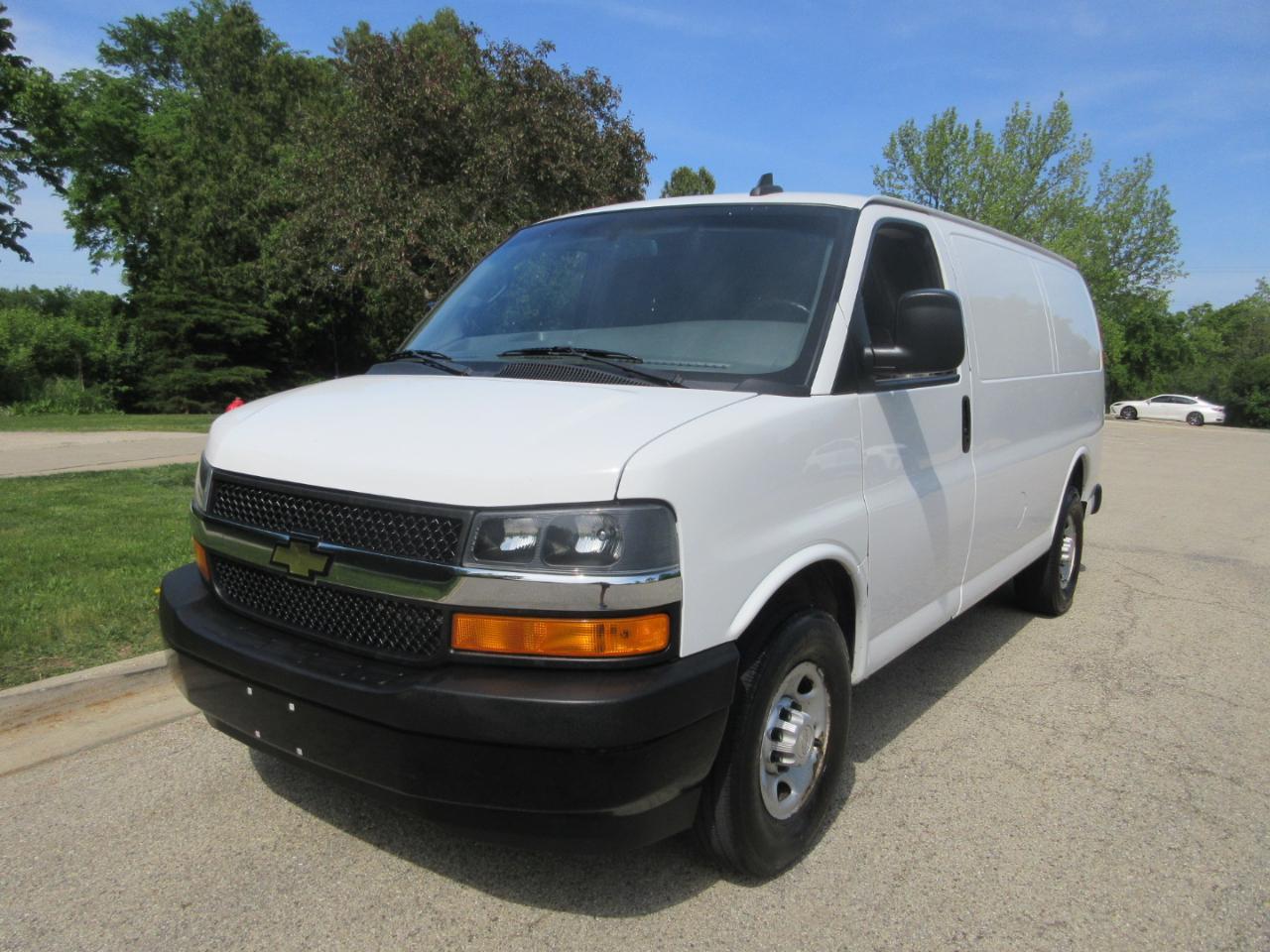 Chevrolet Express Cargo Van RWD 2500 135" 2019