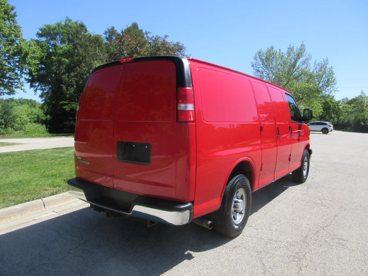 Chevrolet Express Cargo Van RWD 2500 135" 2017