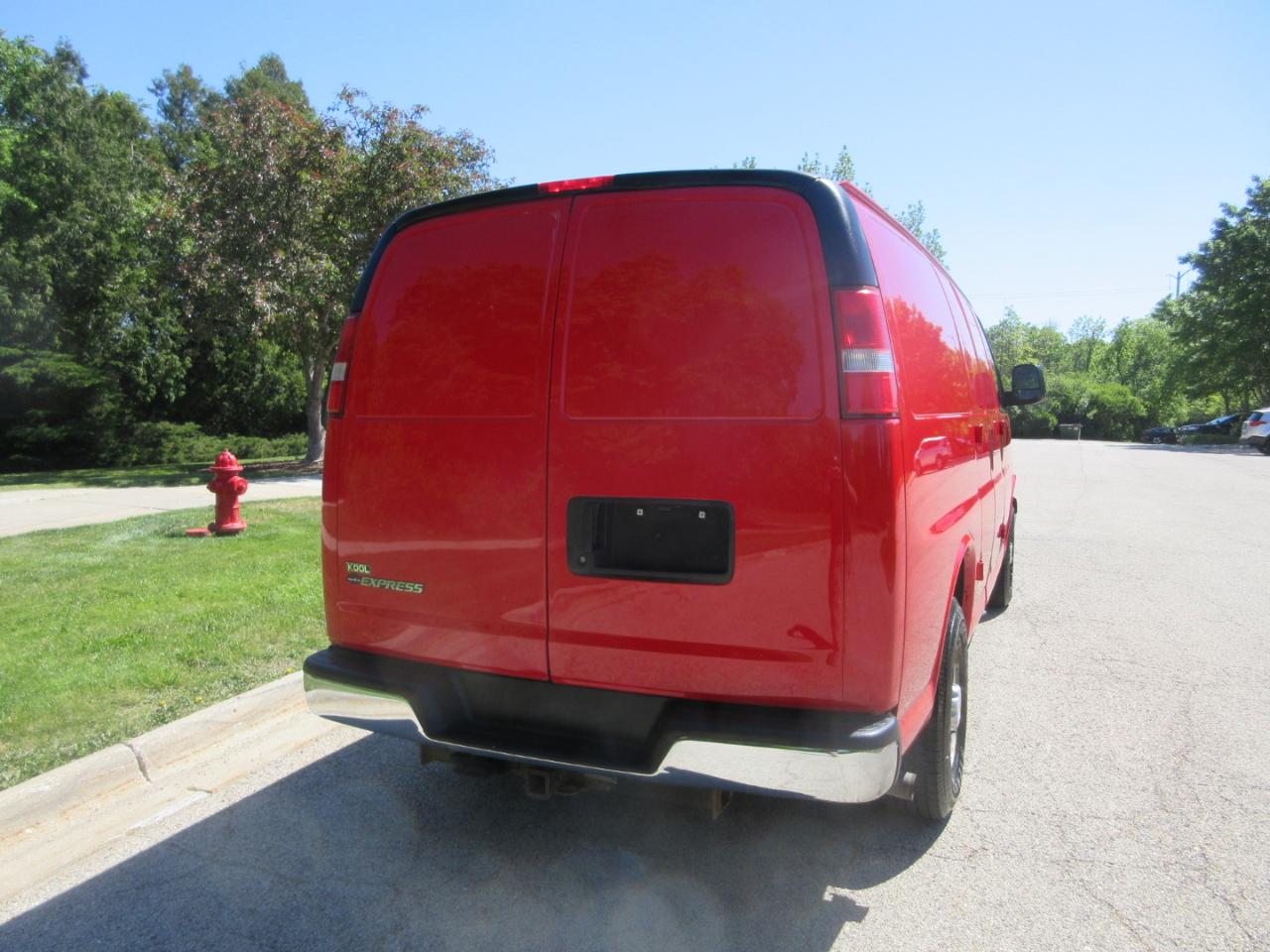 Chevrolet Express Cargo Van RWD 2500 135" 2017