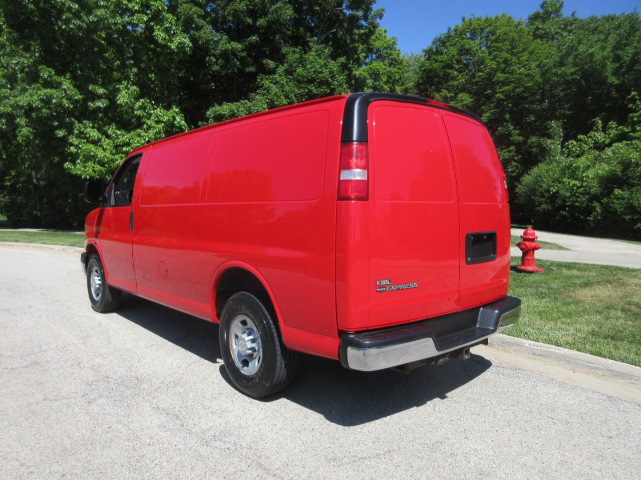 Chevrolet Express Cargo Van RWD 2500 135" 2017