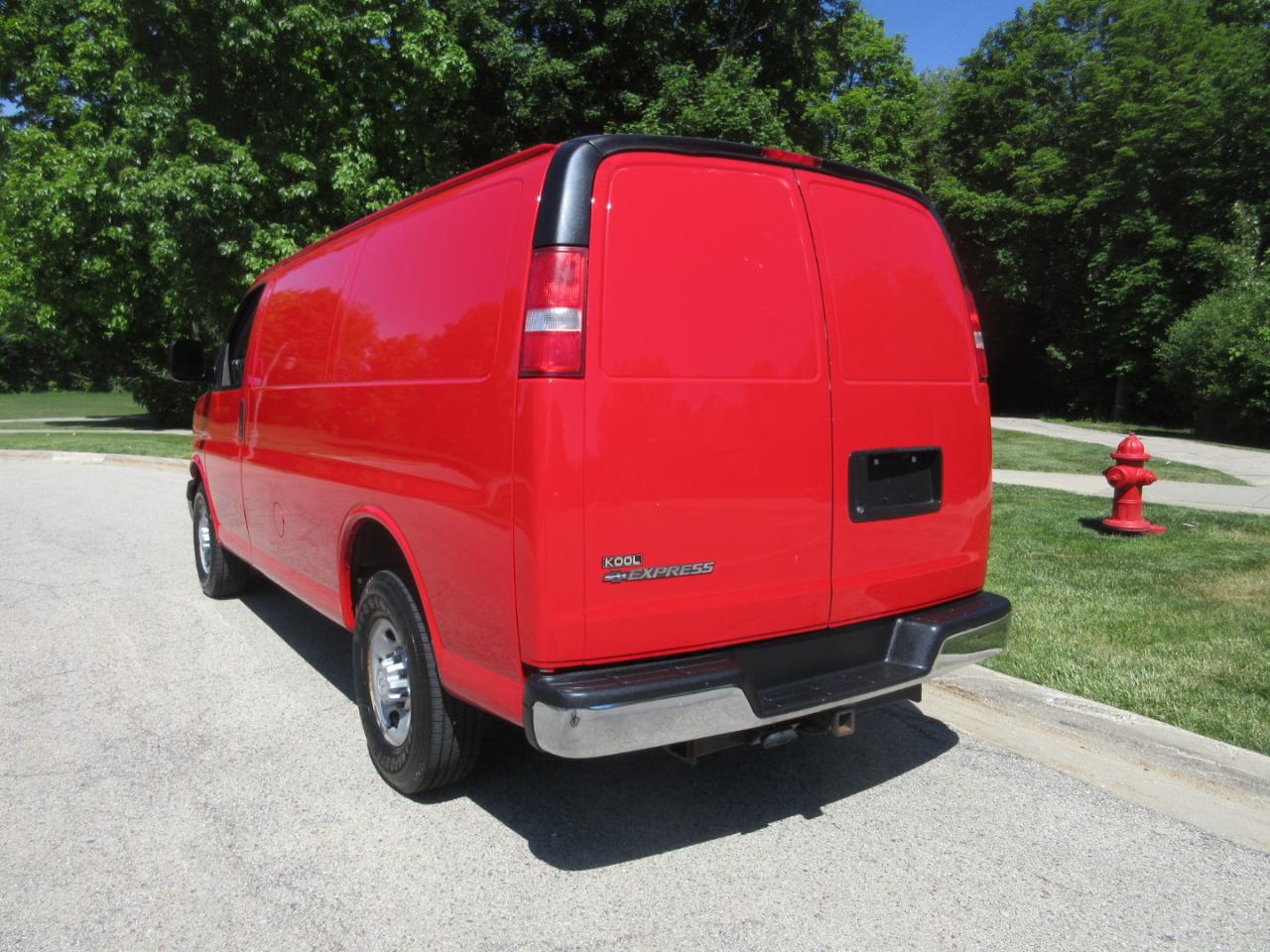 Chevrolet Express Cargo Van RWD 2500 135" 2017