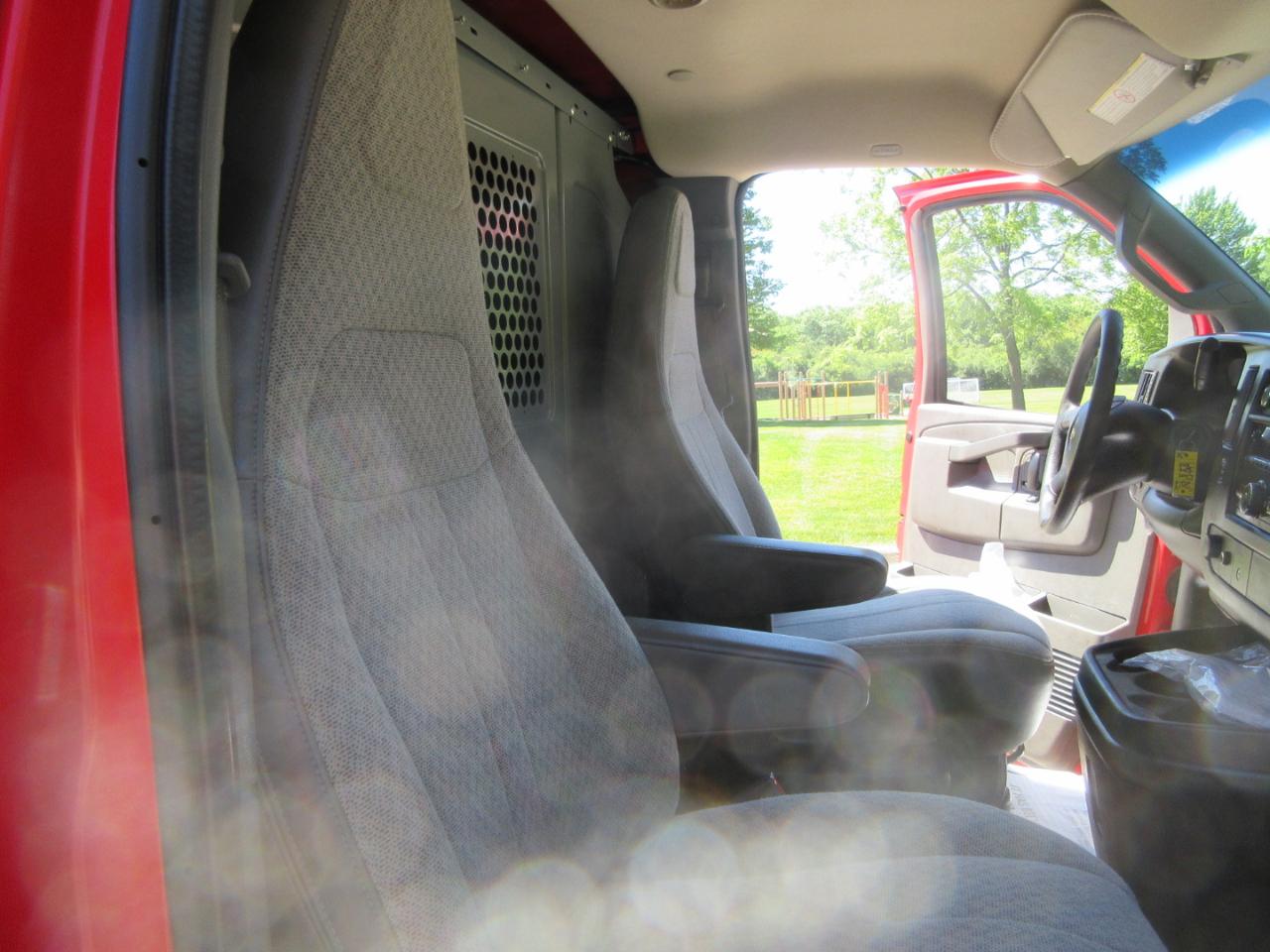 Chevrolet Express Cargo Van RWD 2500 135" 2017