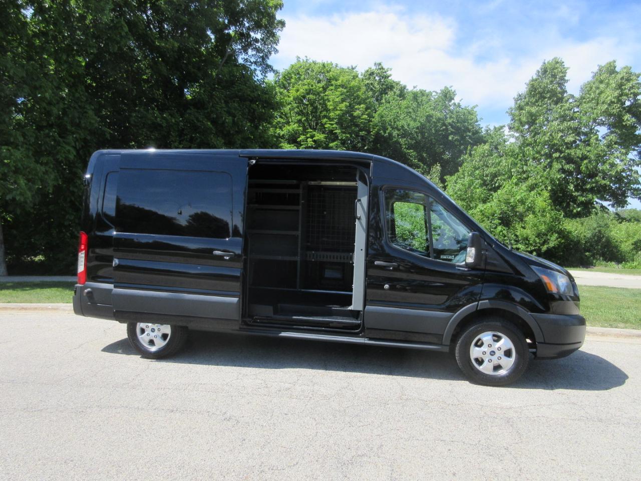 Ford Transit Van T-250 148" Med Rf 9000 GVWR Sliding RH Dr 2017
