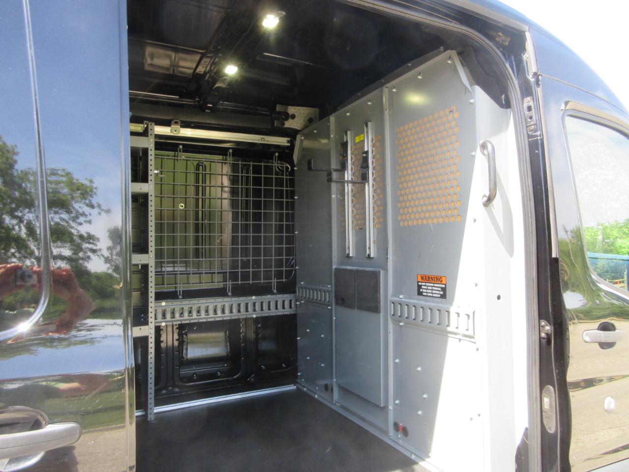 Ford Transit Van T-250 148" Med Rf 9000 GVWR Sliding RH Dr 2017