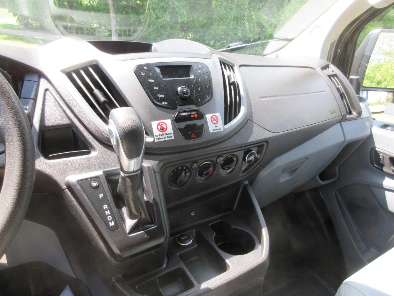 Ford Transit Van T-250 148" Med Rf 9000 GVWR Sliding RH Dr 2017