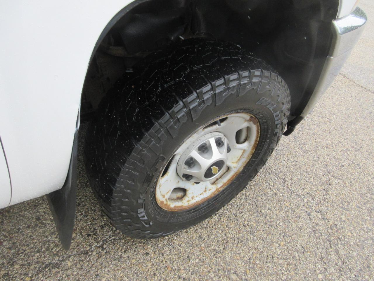 Chevrolet Silverado 2500HD 4WD Crew Cab 167.7" Work Truck 2012