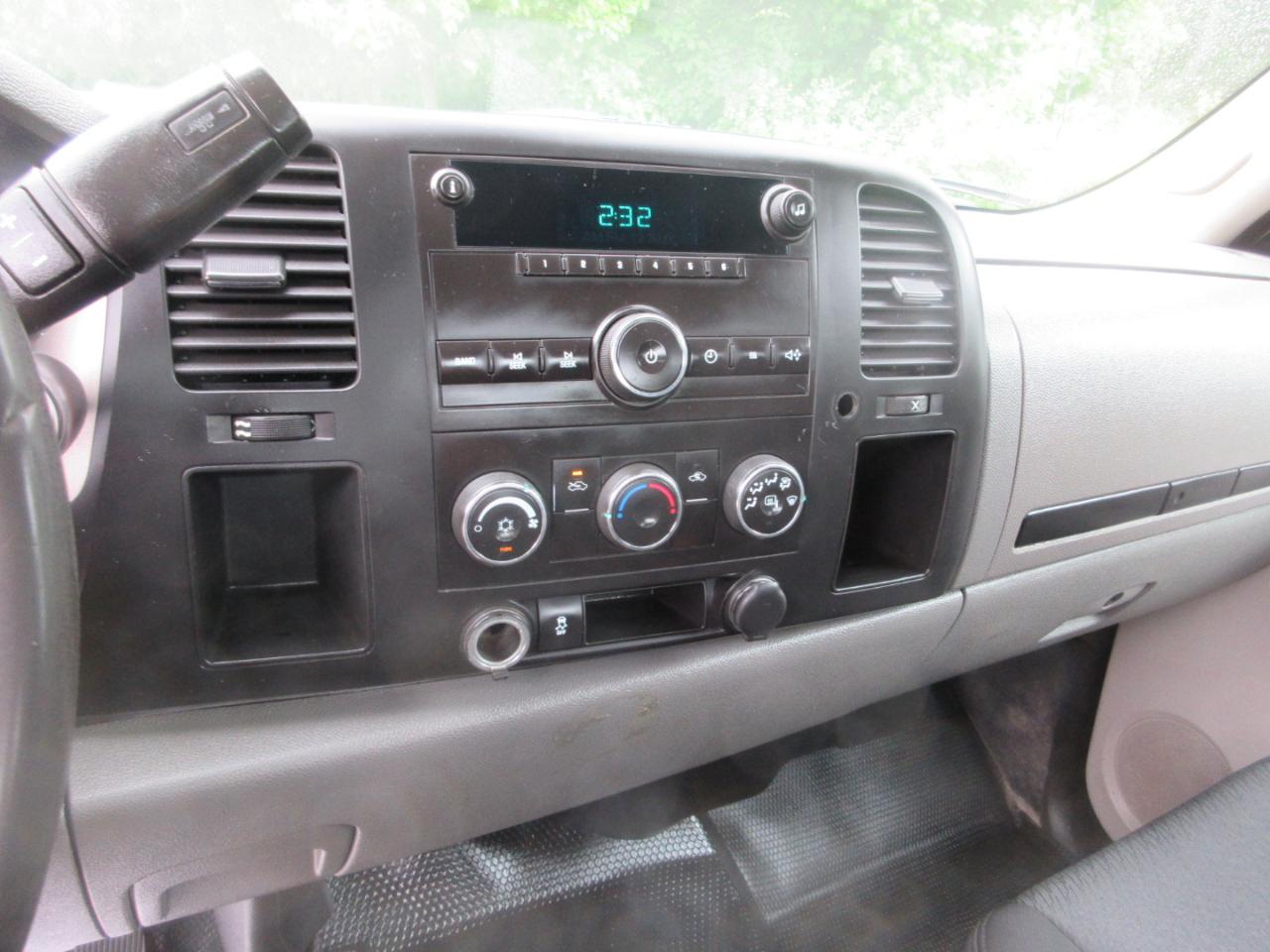 Chevrolet Silverado 2500HD 4WD Crew Cab 167.7" Work Truck 2012