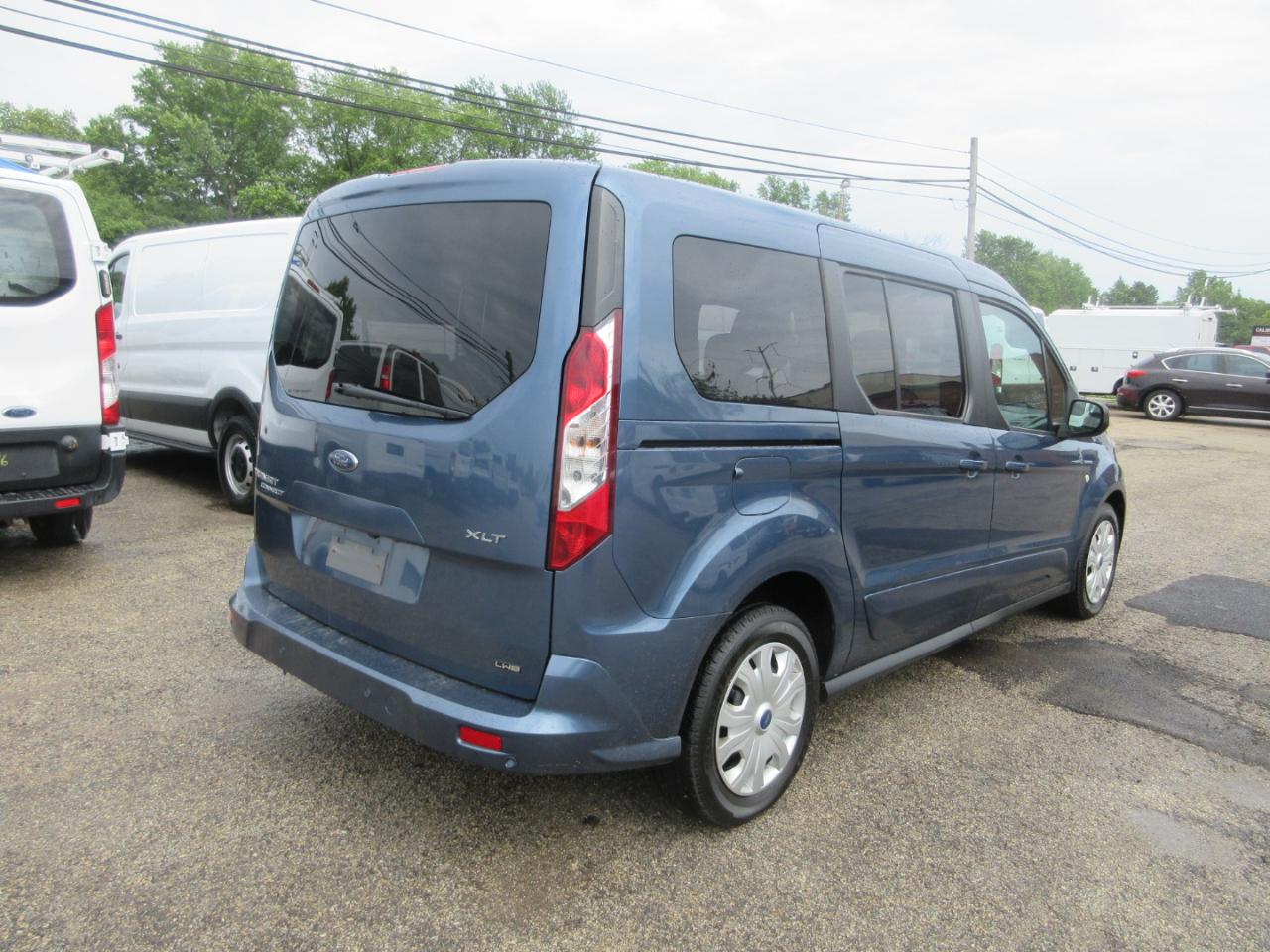 Ford Transit Connect Wagon XLT LWB w/Rear Liftgate 2022