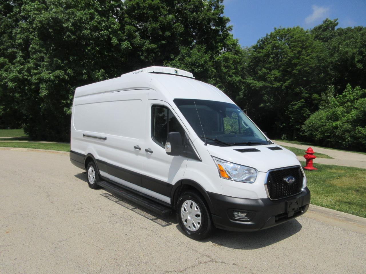Ford Transit Cargo Van T-350 148" EL Hi Rf 9500 GVWR RWD 2022