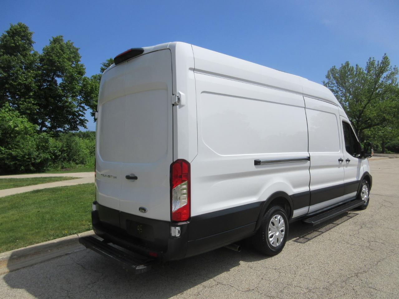 Ford Transit Cargo Van T-350 148" EL Hi Rf 9500 GVWR RWD 2022