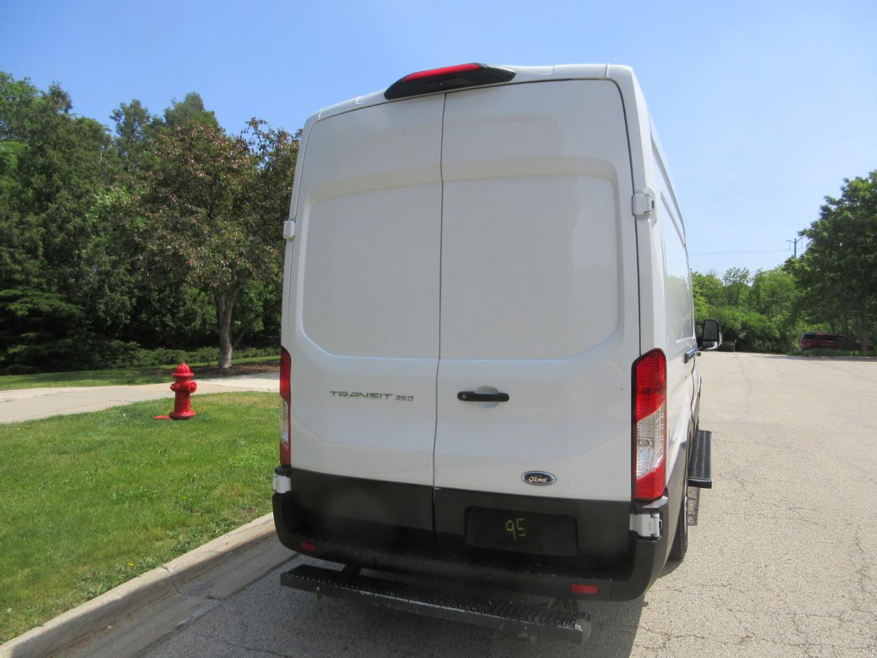 Ford Transit Cargo Van T-350 148" EL Hi Rf 9500 GVWR RWD 2022