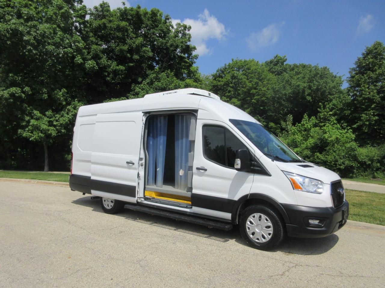 Ford Transit Cargo Van T-350 148" EL Hi Rf 9500 GVWR RWD 2022
