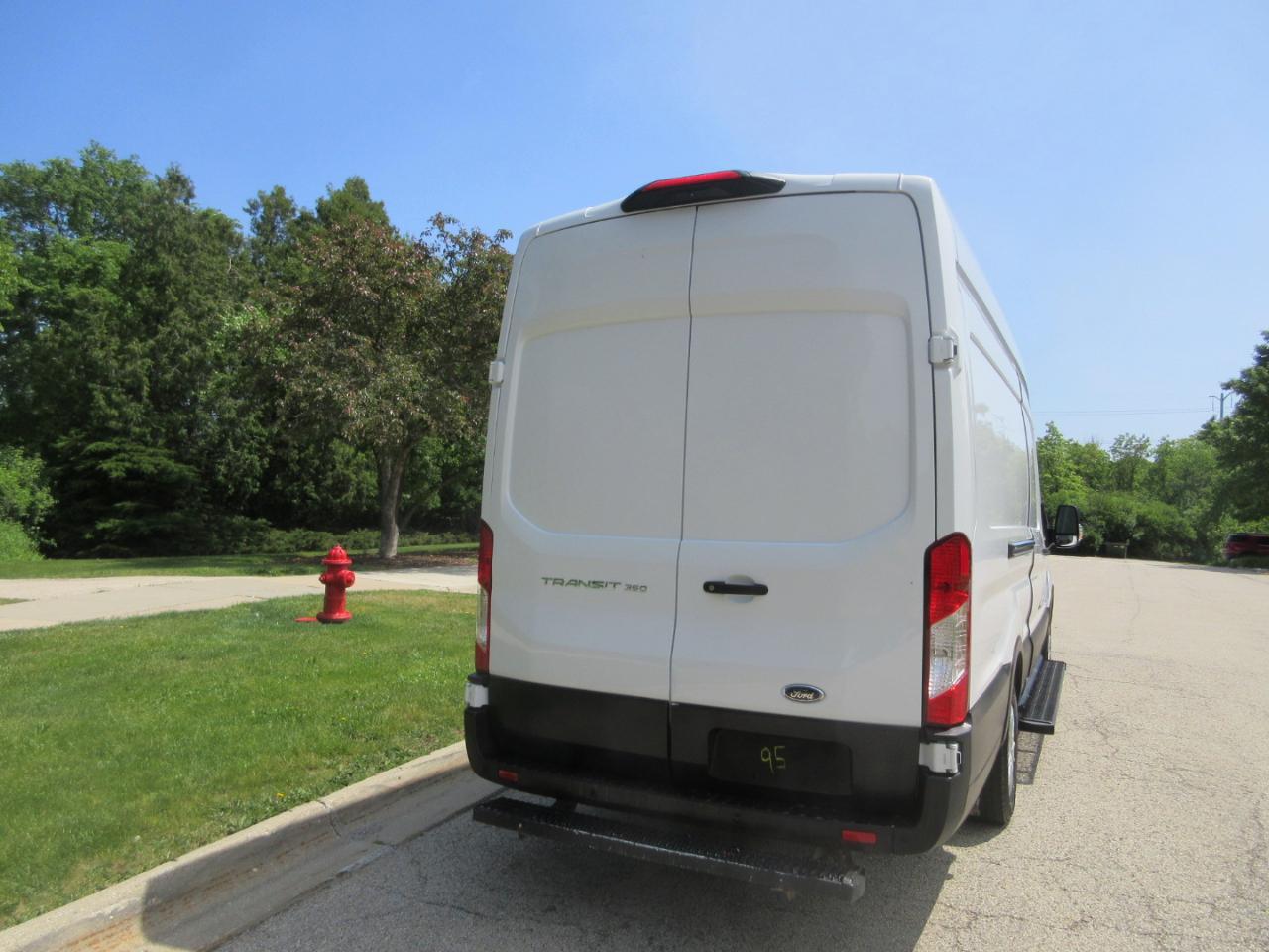 Ford Transit Cargo Van T-350 148" EL Hi Rf 9500 GVWR RWD 2022