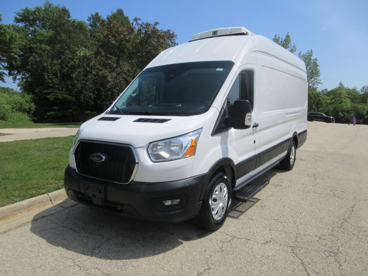 Ford Transit Cargo Van T-350 148" EL Hi Rf 9500 GVWR RWD 2022