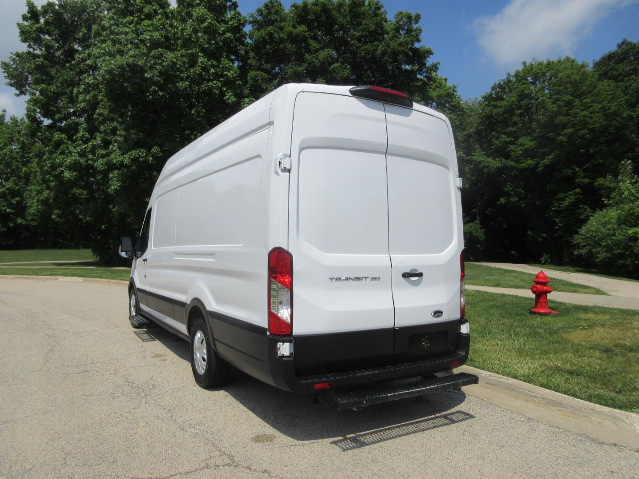 Ford Transit Cargo Van T-350 148" EL Hi Rf 9500 GVWR RWD 2022