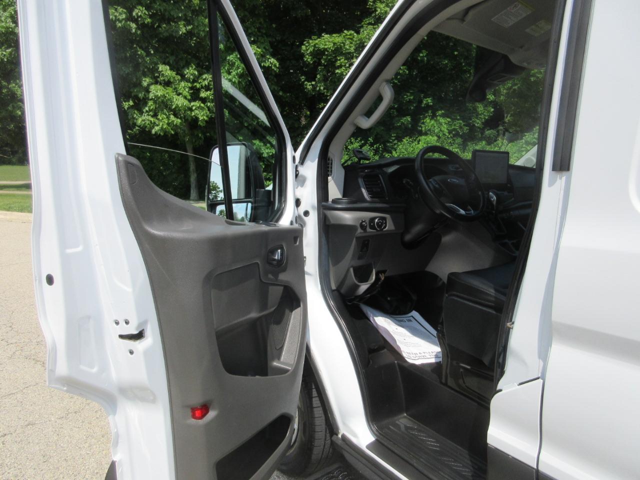 Ford Transit Cargo Van T-350 148" EL Hi Rf 9500 GVWR RWD 2022