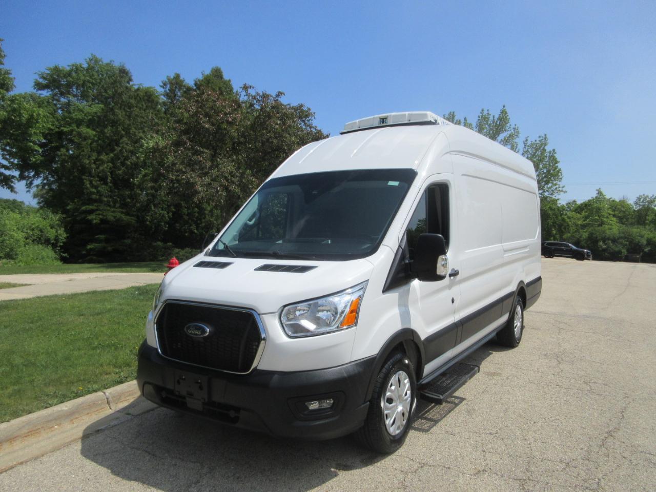 Ford Transit Cargo Van T-350 148" EL Hi Rf 9500 GVWR RWD 2022
