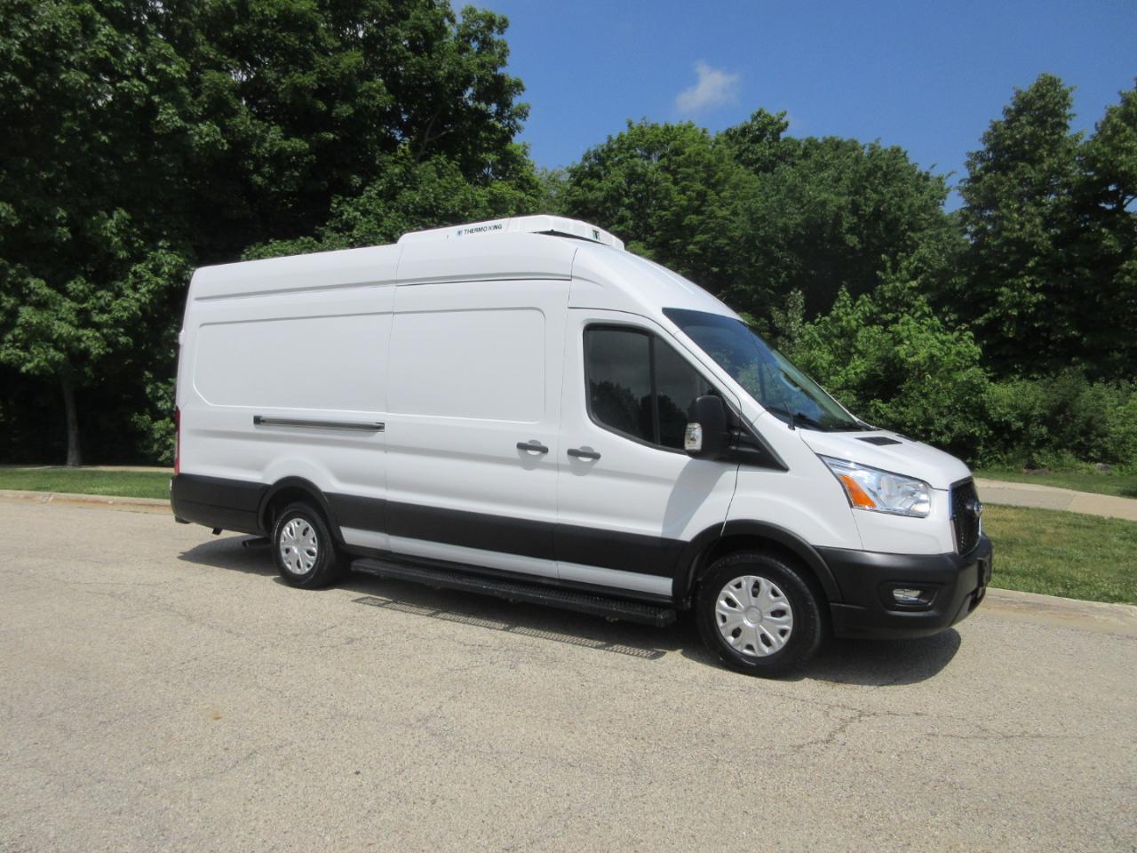 Ford Transit Cargo Van T-350 148" EL Hi Rf 9500 GVWR RWD 2022
