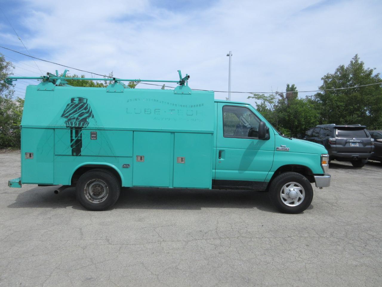 Ford Econoline Commercial Cutaway E-350 Super Duty 138" 5-Spd SRW 2012
