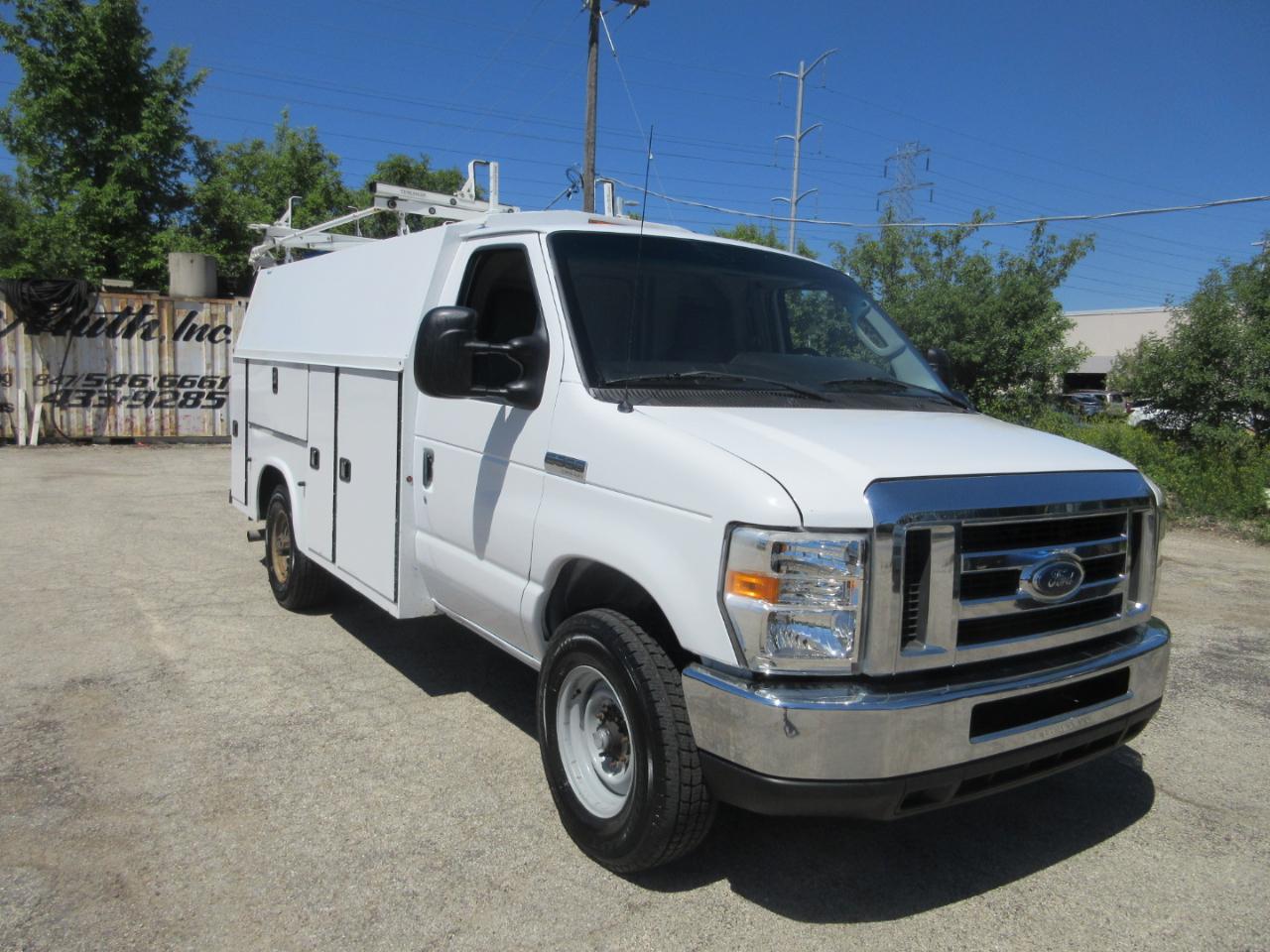 Ford Econoline Commercial Cutaway E-350 Super Duty 138" DRW 2016