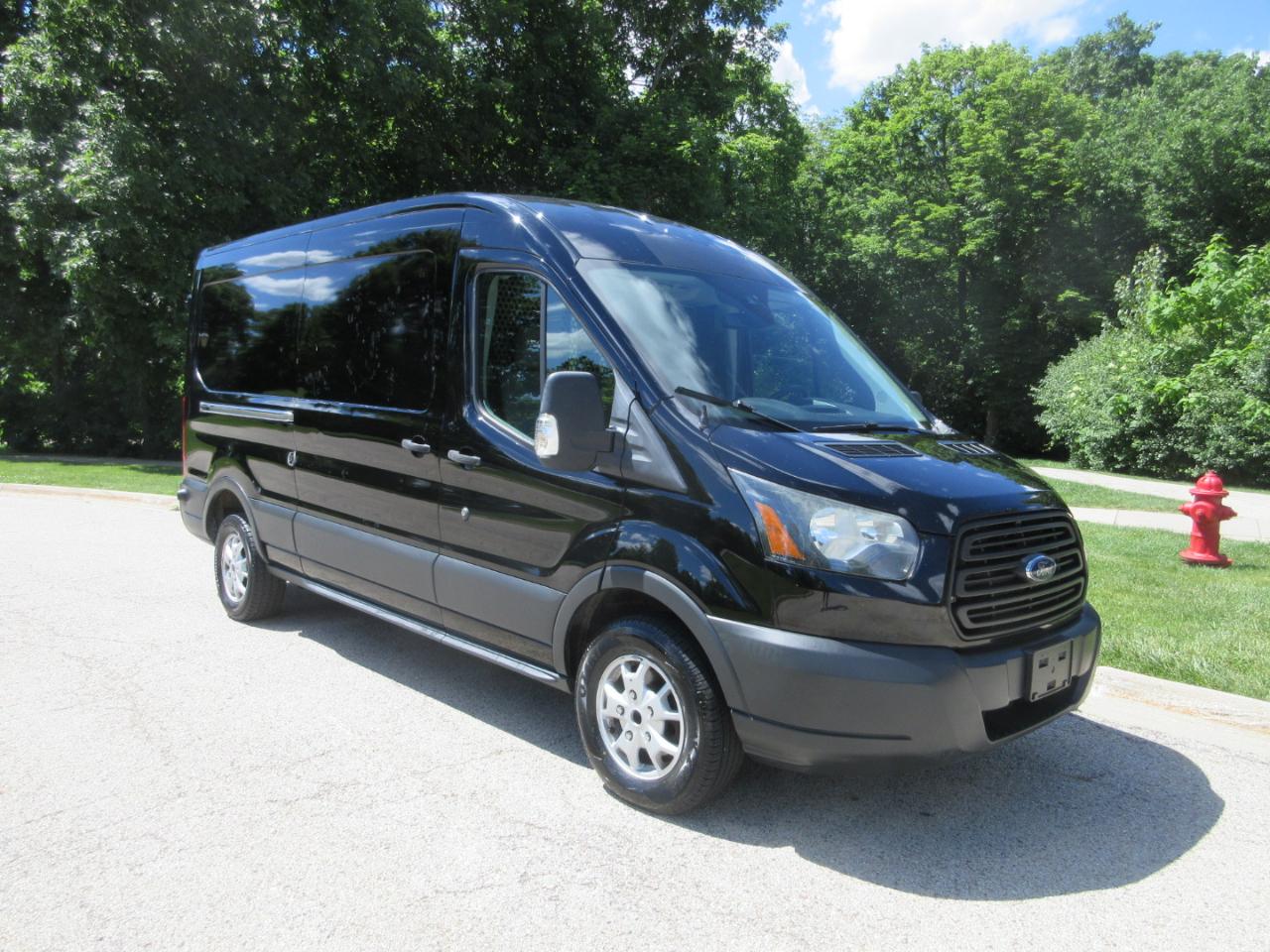 Ford Transit Cargo Van T-250 148" Med Rf 9000 GVWR Sliding RH Dr 2016
