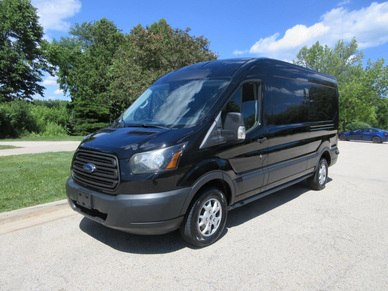 Ford Transit Cargo Van T-250 148" Med Rf 9000 GVWR Sliding RH Dr 2016
