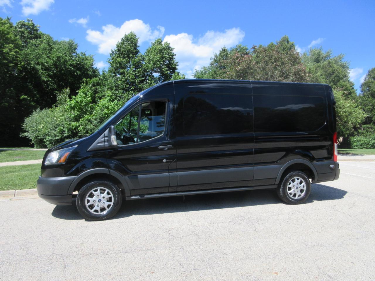Ford Transit Cargo Van T-250 148" Med Rf 9000 GVWR Sliding RH Dr 2016