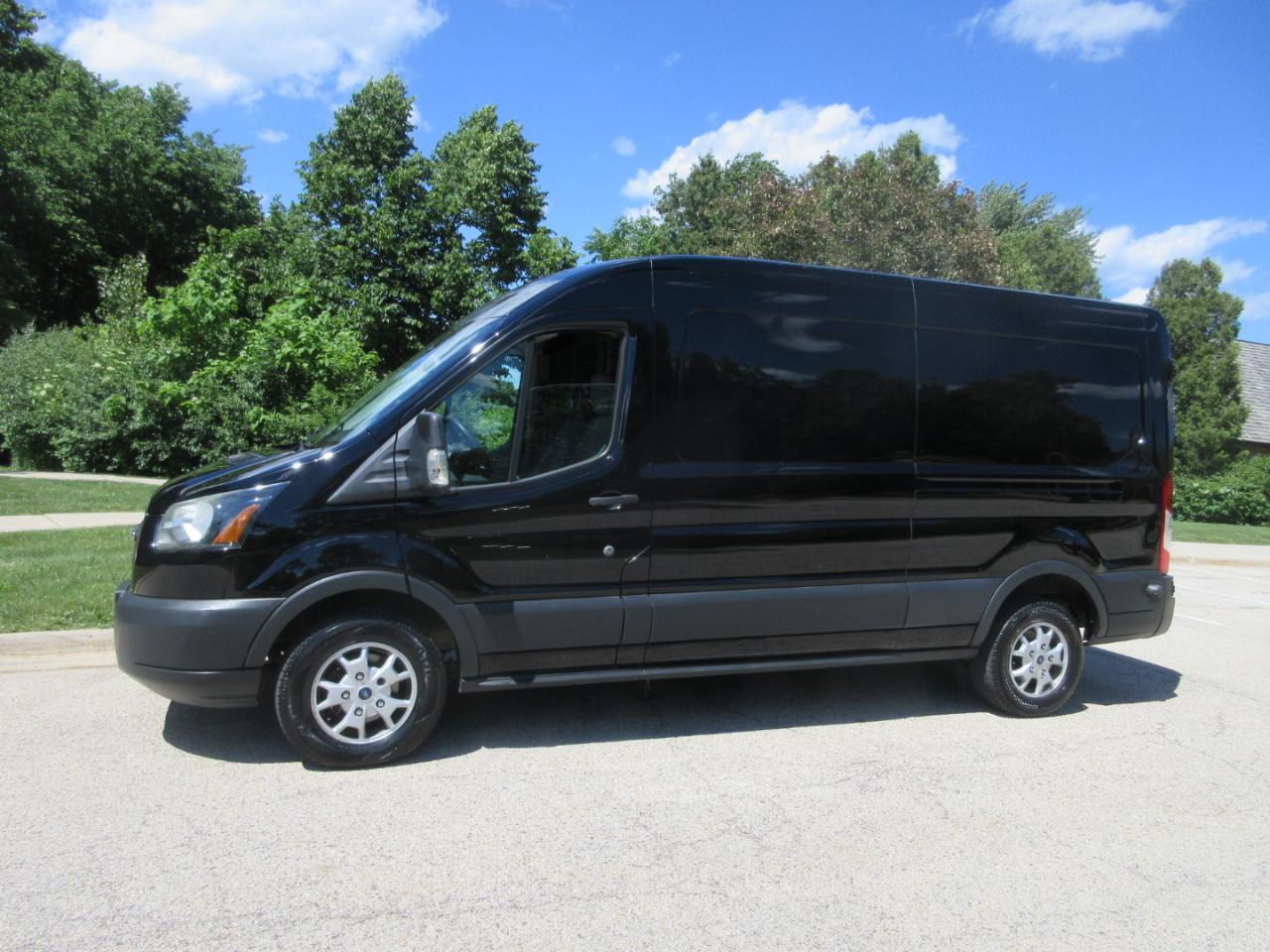 Ford Transit Cargo Van T-250 148" Med Rf 9000 GVWR Sliding RH Dr 2016
