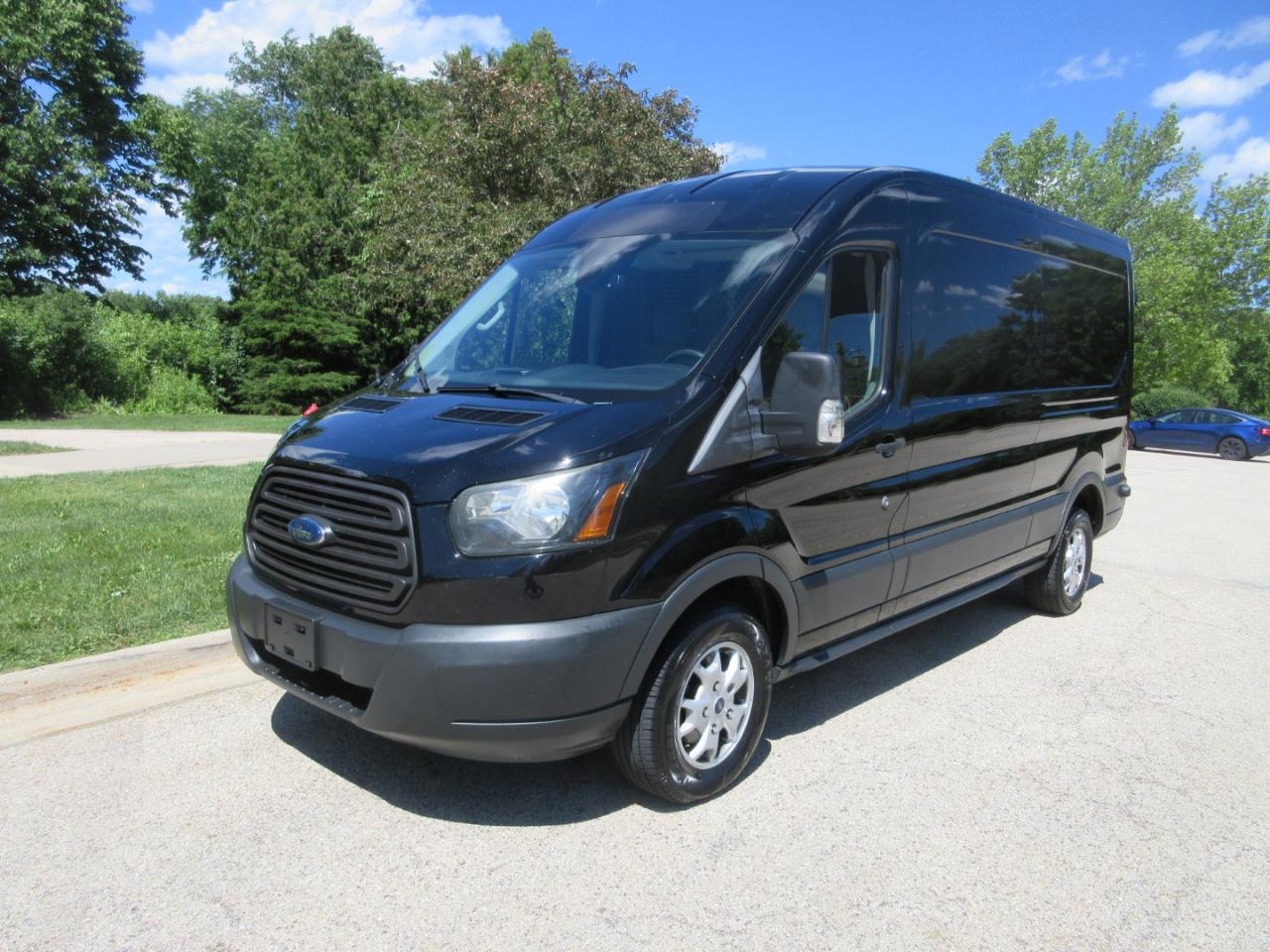 Ford Transit Cargo Van T-250 148" Med Rf 9000 GVWR Sliding RH Dr 2016