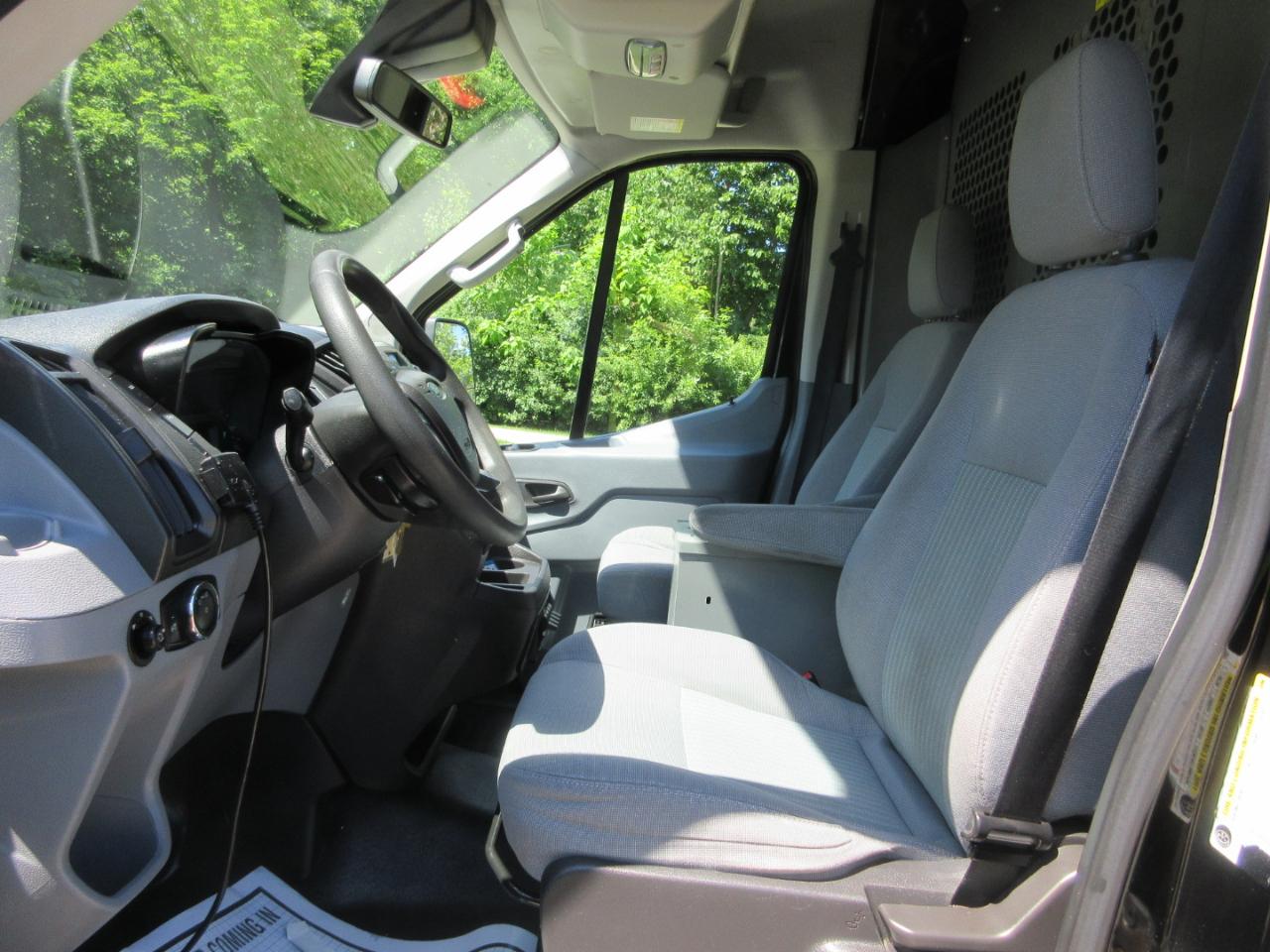 Ford Transit Cargo Van T-250 148" Med Rf 9000 GVWR Sliding RH Dr 2016