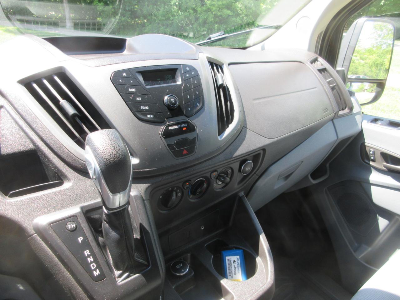 Ford Transit Cargo Van T-250 148" Med Rf 9000 GVWR Sliding RH Dr 2016