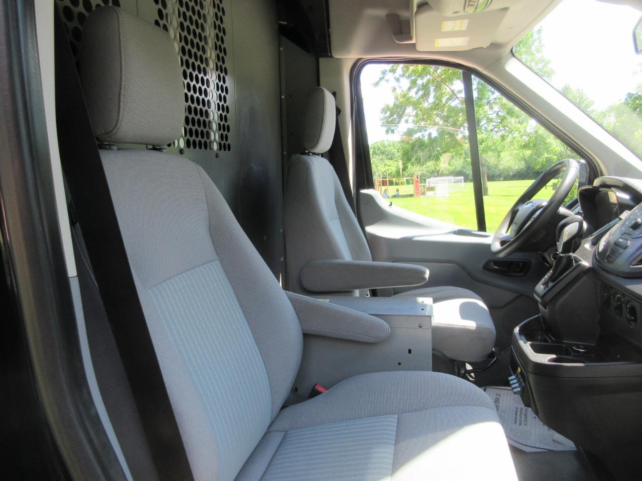 Ford Transit Cargo Van T-250 148" Med Rf 9000 GVWR Sliding RH Dr 2016